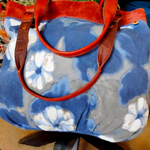 Lucky Brand Floral Tie Dye Vintage Hobo Bag - Picture 2 of 8